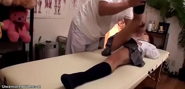  Japanese 18yo schoolgirl massage went too far